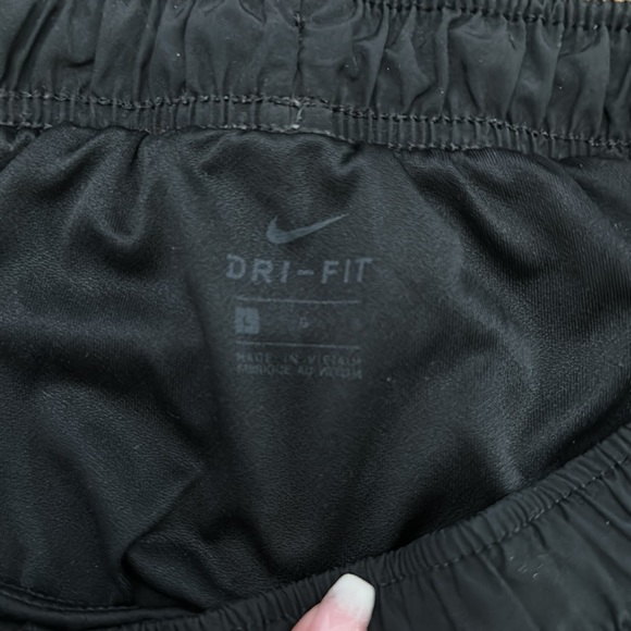 Nike Drifit shorts - Picture 3 of 3